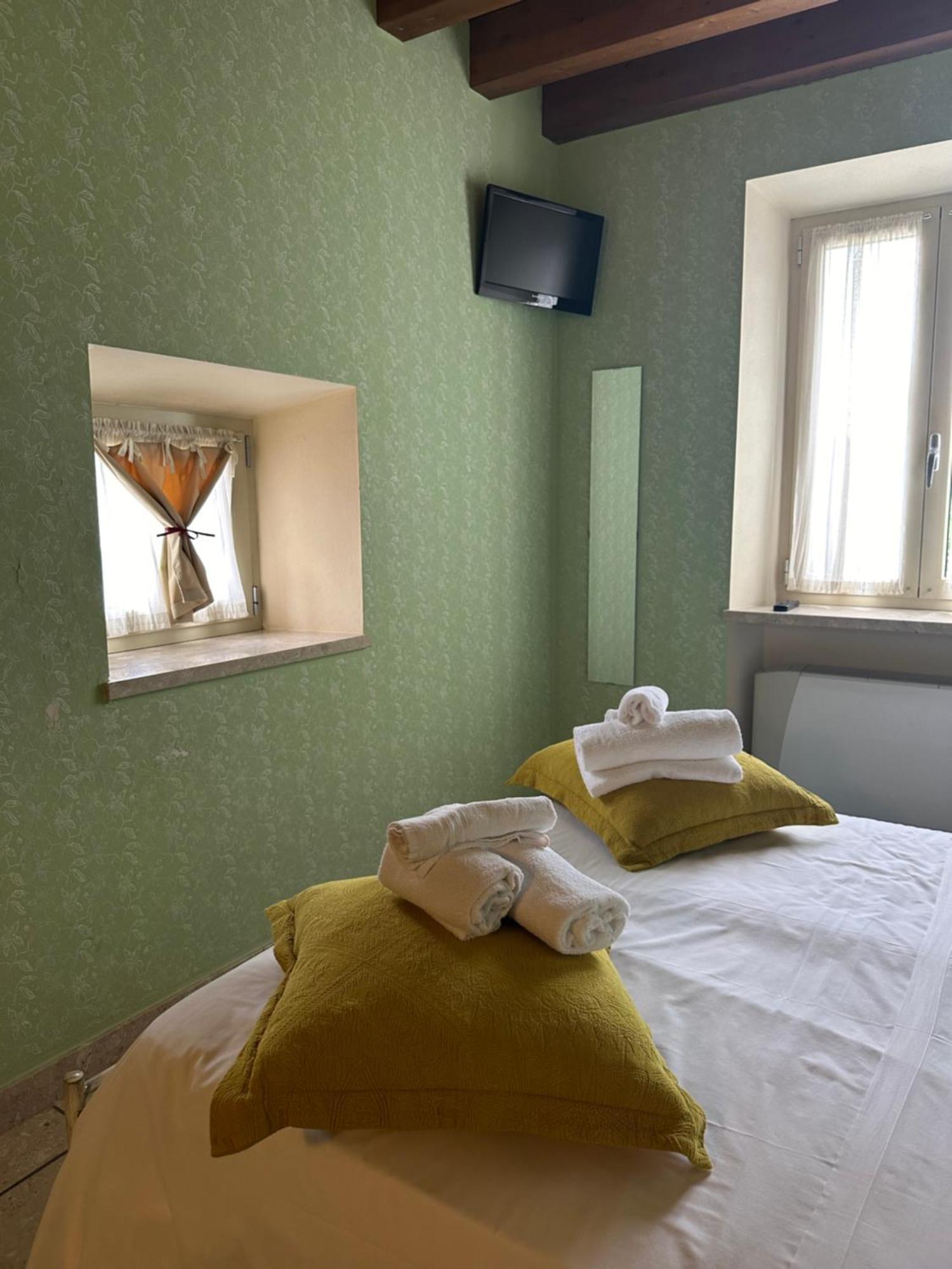 Relais San Michele Pension Rivoli Veronese Buitenkant foto